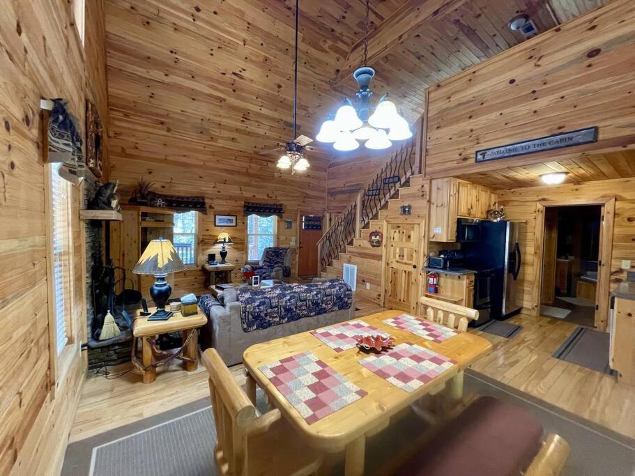 2 Bed Cabin Hot Tub Close To Helen #16 Kültér fotó