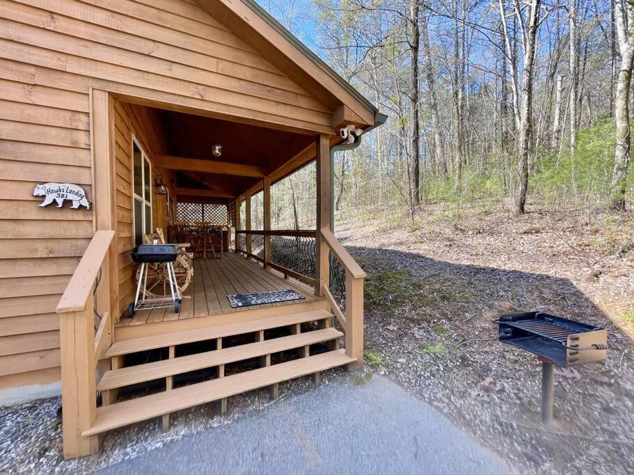 2 Bed Cabin Hot Tub Close To Helen #16 Kültér fotó